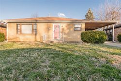 Pre-foreclosure in  WINDSOR DR Jeffersonville, IN 47130