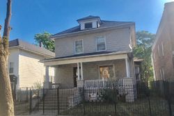 Pre-foreclosure in  S PRAIRIE AVE Chicago, IL 60628