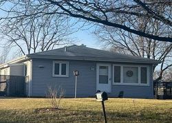 Pre-foreclosure in  MAPLE AVE Downers Grove, IL 60515