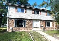 Pre-foreclosure in  DAVIS ST Park Forest, IL 60466