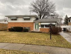 Pre-foreclosure in  N PAMELA DR Chicago Heights, IL 60411