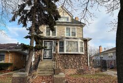 Pre-foreclosure in  S 20TH AVE Maywood, IL 60153