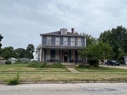 Pre-foreclosure Listing in W PEARL ST JERSEYVILLE, IL 62052