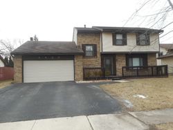 Pre-foreclosure in  FARMINGTON AVE Richton Park, IL 60471