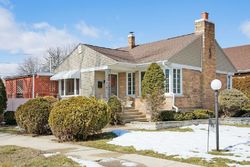 Pre-foreclosure in  S 12TH AVE Maywood, IL 60153