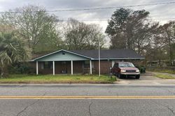 Pre-foreclosure in  PERRY ST Claxton, GA 30417