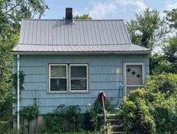 Pre-foreclosure in  FOSDICK RD Cleveland, OH 44125