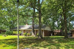 Pre-foreclosure in  MAYFIELD DR Pine Bluff, AR 71603