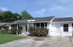 Pre-foreclosure in  CRETINI LN Houma, LA 70363