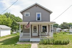 Pre-foreclosure Listing in MAIN ST CENTER POINT, IA 52213