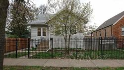 Pre-foreclosure in  N MOBILE AVE Chicago, IL 60639