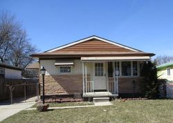 Pre-foreclosure in  MADISON ST Taylor, MI 48180