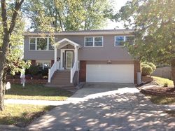 Pre-foreclosure in  161ST PL Tinley Park, IL 60477