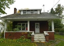 Pre-foreclosure Listing in MAIN ST NEWFANE, NY 14108