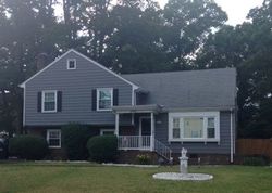 Pre-foreclosure in  GROVEWOOD RD Richmond, VA 23234