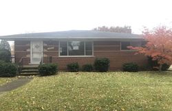 Pre-foreclosure in  W FRUMIN CT Westland, MI 48185