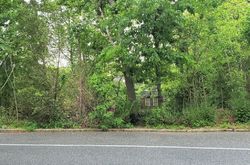 Pre-foreclosure in  OLD COUNTRY RD Huntington Station, NY 11746