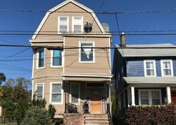 Pre-foreclosure in  HILTON AVE Maplewood, NJ 07040