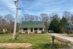 Pre-foreclosure Listing in FLEETWOOD DR ALBEMARLE, NC 28001