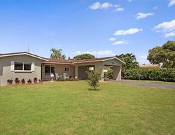 Pre-foreclosure in  NE 17TH TER Fort Lauderdale, FL 33334