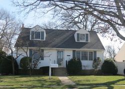 Pre-foreclosure in  HANCOCK AVE Bellmore, NY 11710