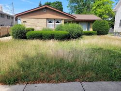 Pre-foreclosure in  S 92ND ST Milwaukee, WI 53227