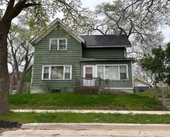 Pre-foreclosure in  N 91ST ST Milwaukee, WI 53224