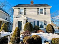 Pre-foreclosure in  1ST ST Schenectady, NY 12302