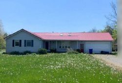 Pre-foreclosure in  FISK RD Lockport, NY 14094