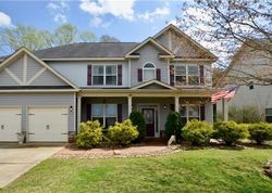 Pre-foreclosure in  COLE DR Mooresville, NC 28115