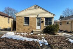  N 74th St, Milwaukee WI