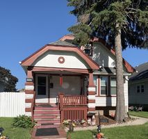 Pre-foreclosure in  N 55TH ST Milwaukee, WI 53218