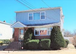Pre-foreclosure in  ELM ST Oceanside, NY 11572