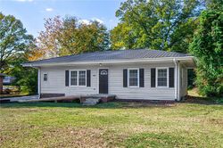 Pre-foreclosure Listing in NEW POND RD ANDERSON, SC 29626