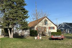 Pre-foreclosure in  S 32ND ST Milwaukee, WI 53221