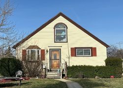 Pre-foreclosure in  S 32ND ST Milwaukee, WI 53221