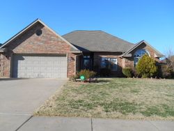 Pre-foreclosure in  SW ANGELWOOD DR Lawton, OK 73505