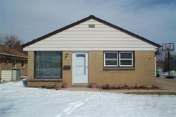 Pre-foreclosure in  W MONTANA ST Milwaukee, WI 53219