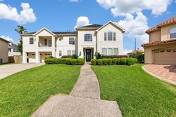 Pre-foreclosure in  IVY CREST CT Houston, TX 77077