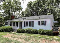 Pre-foreclosure in  FARRS BRIDGE RD Greenville, SC 29611