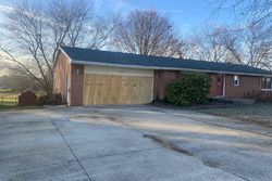 Pre-foreclosure Listing in GEPHART AVE LOUISVILLE, OH 44641