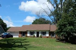 Pre-foreclosure in  WOODBERRY CV Memphis, TN 38141