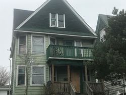 Pre-foreclosure in  N 35TH ST Milwaukee, WI 53208