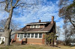 Pre-foreclosure in  35TH ST NW Canton, OH 44709