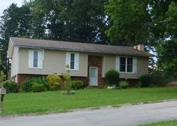Pre-foreclosure in  PERIWINKLE LN Maryville, TN 37804