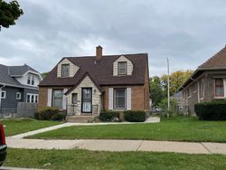 Pre-foreclosure in  N 41ST ST Milwaukee, WI 53216