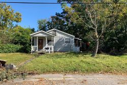 Pre-foreclosure in  HUNTLEE DR New Orleans, LA 70131