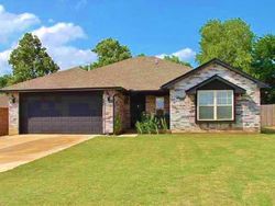 Pre-foreclosure in  NORTHERN HILLS RD Norman, OK 73071