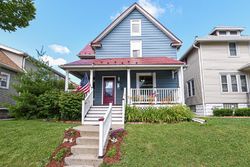 Pre-foreclosure in  S 73RD ST Milwaukee, WI 53214