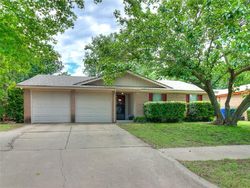 Pre-foreclosure in  LYRIC ST Norman, OK 73071